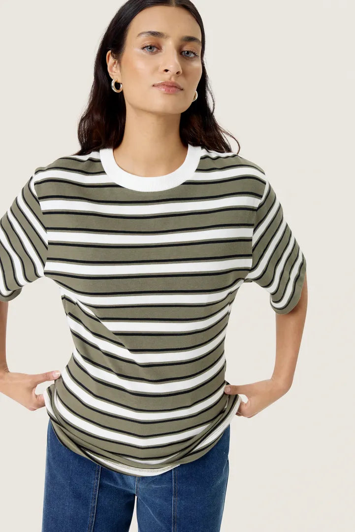NEO COREEN TEE - SOAKED IN LUXURY