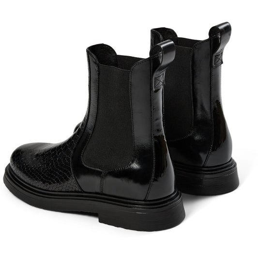 EMILIE CROCO - PAVEMENT