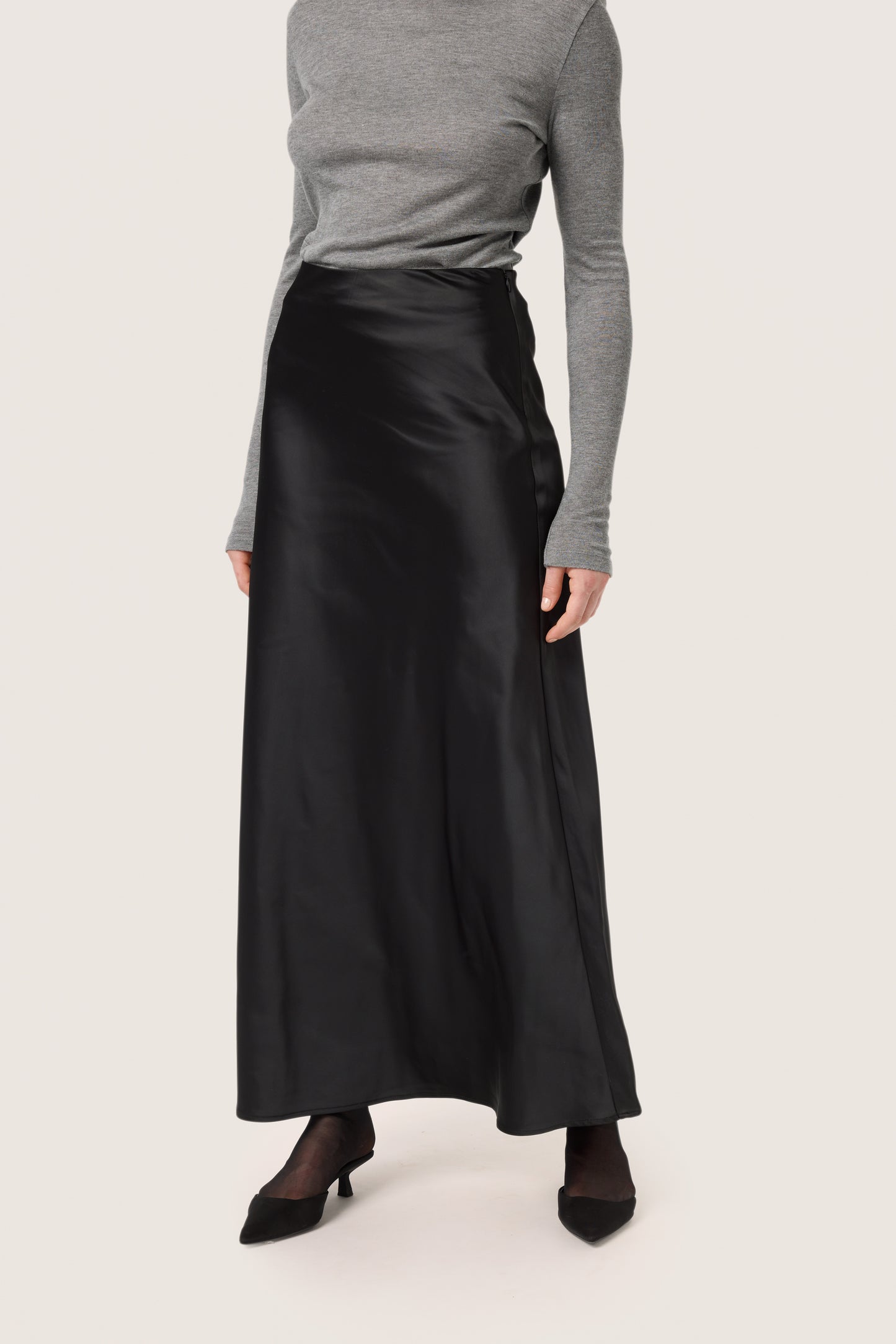 ANNA SKIRT - SOAKED IN LUXURY