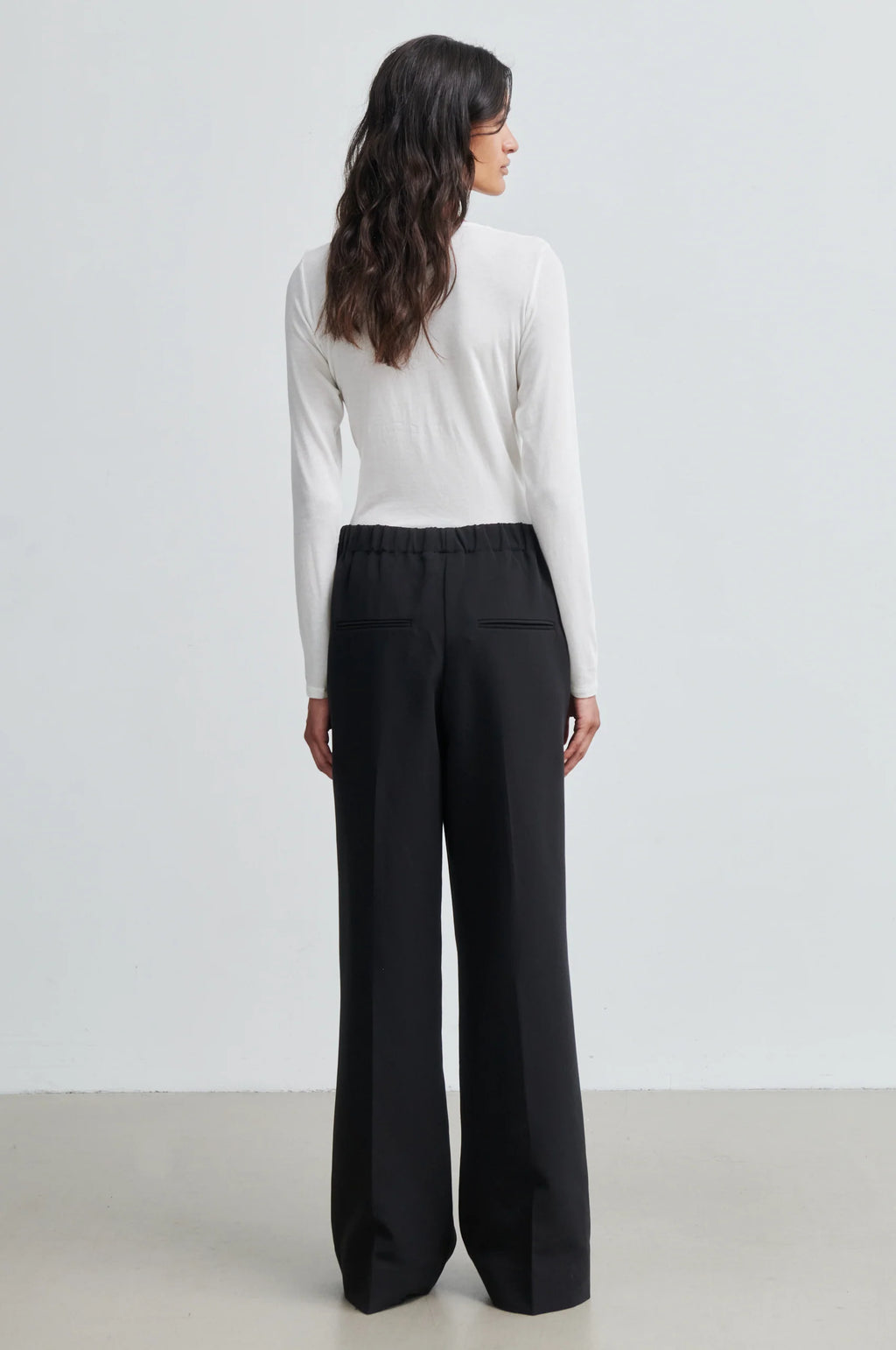 MATIMA O-NECK OFF WHITE - SECOND FEMALE
