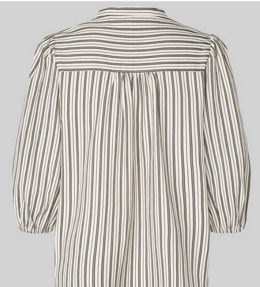 SERIFA SHIRT - SECOND FEMALE