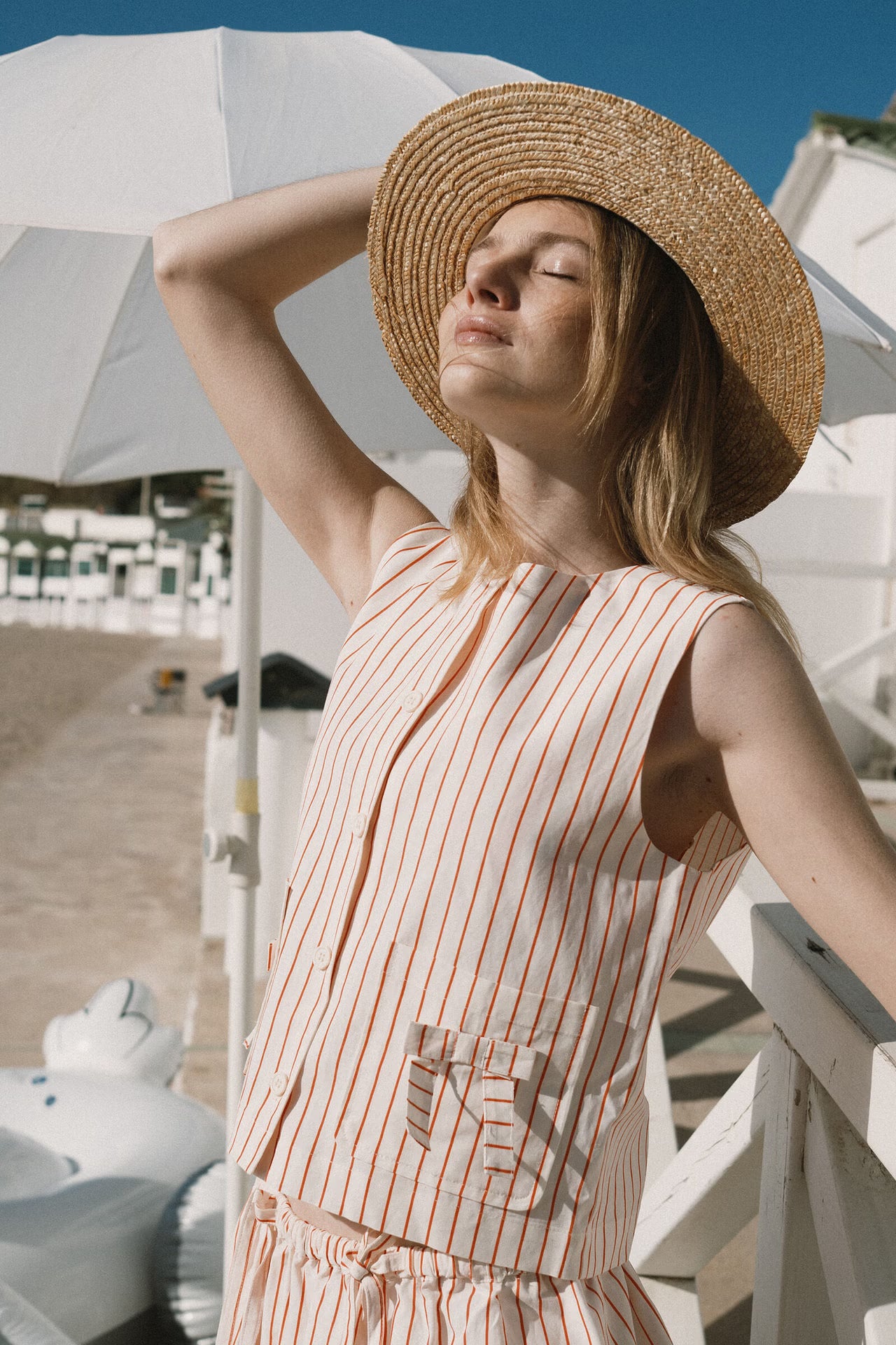 BOW TOP - TINY BIG SISTER